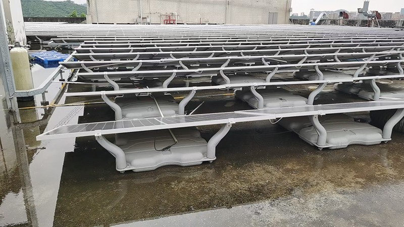 平らな屋根用のソーラーパネルラック